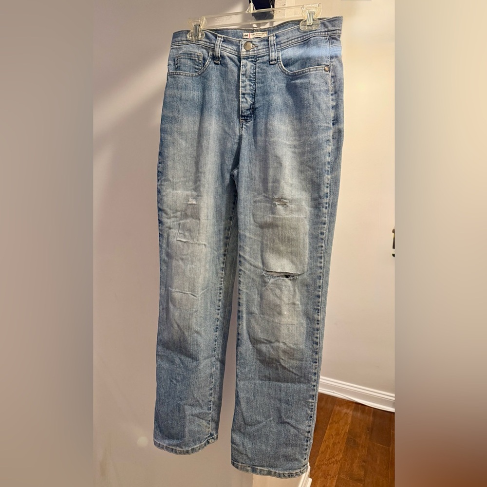 Lee Vintage Straight Leg Jeans Women’s Size 8 Short Medium Wash Distressed Denim